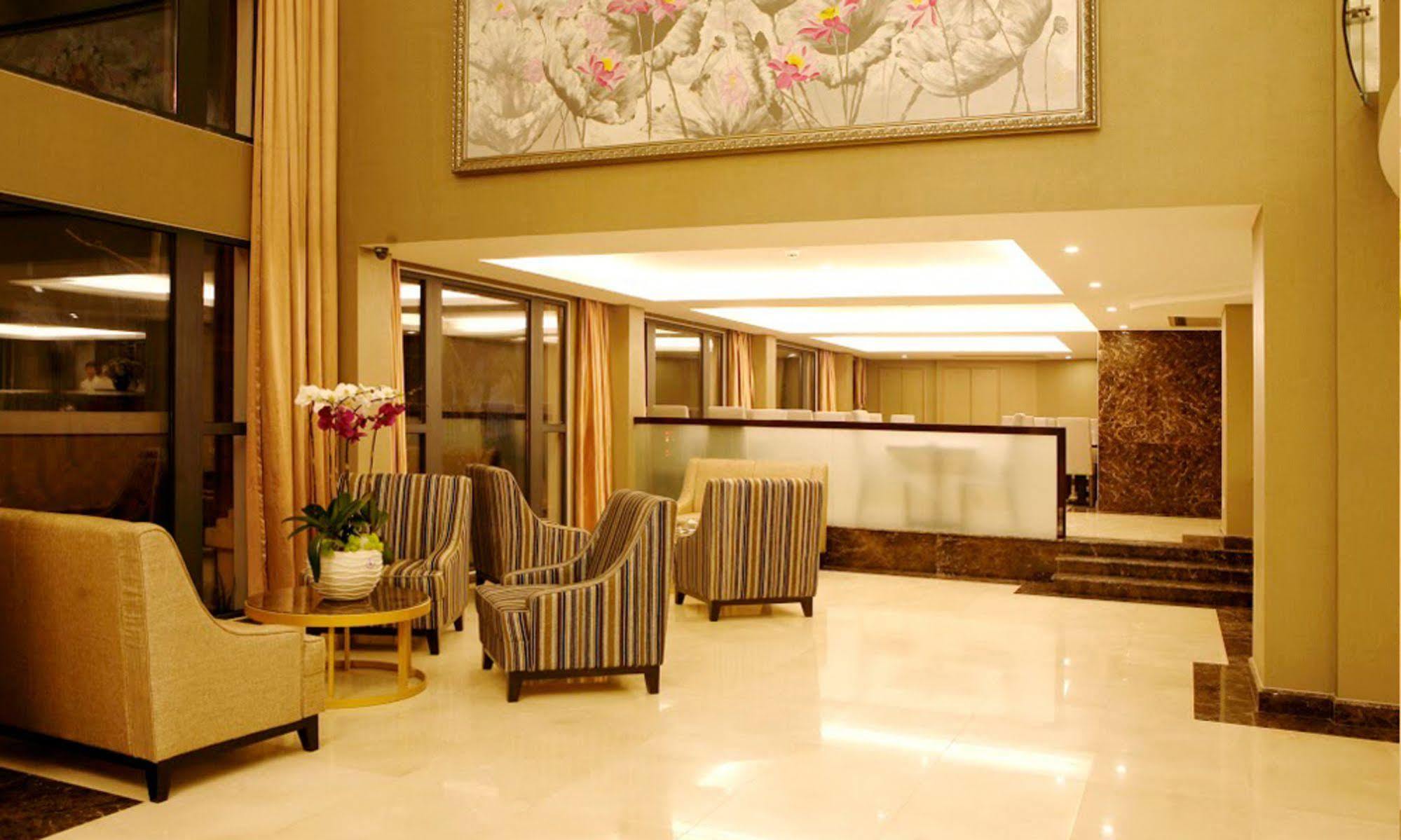 Ciao Saigon Hotel & Spa Хошимин Экстерьер фото