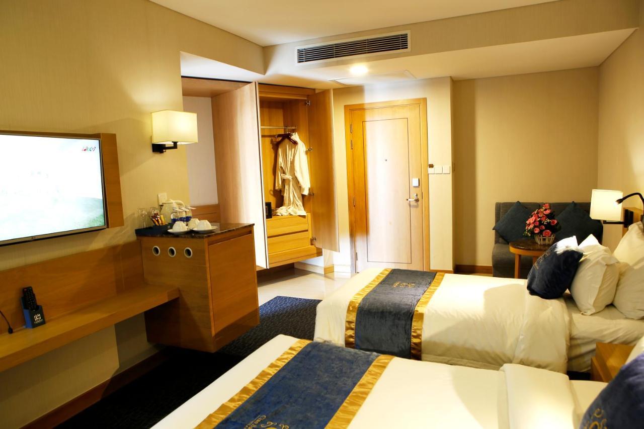 Ciao Saigon Hotel & Spa Хошимин Экстерьер фото